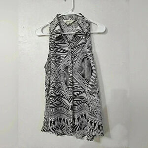 Decree sheer tank top blouse!